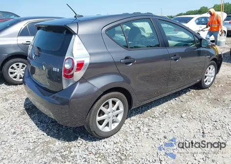 2012 Toyota Prius C Three from USA, damaged, VIN JTDKDTB31C1516520